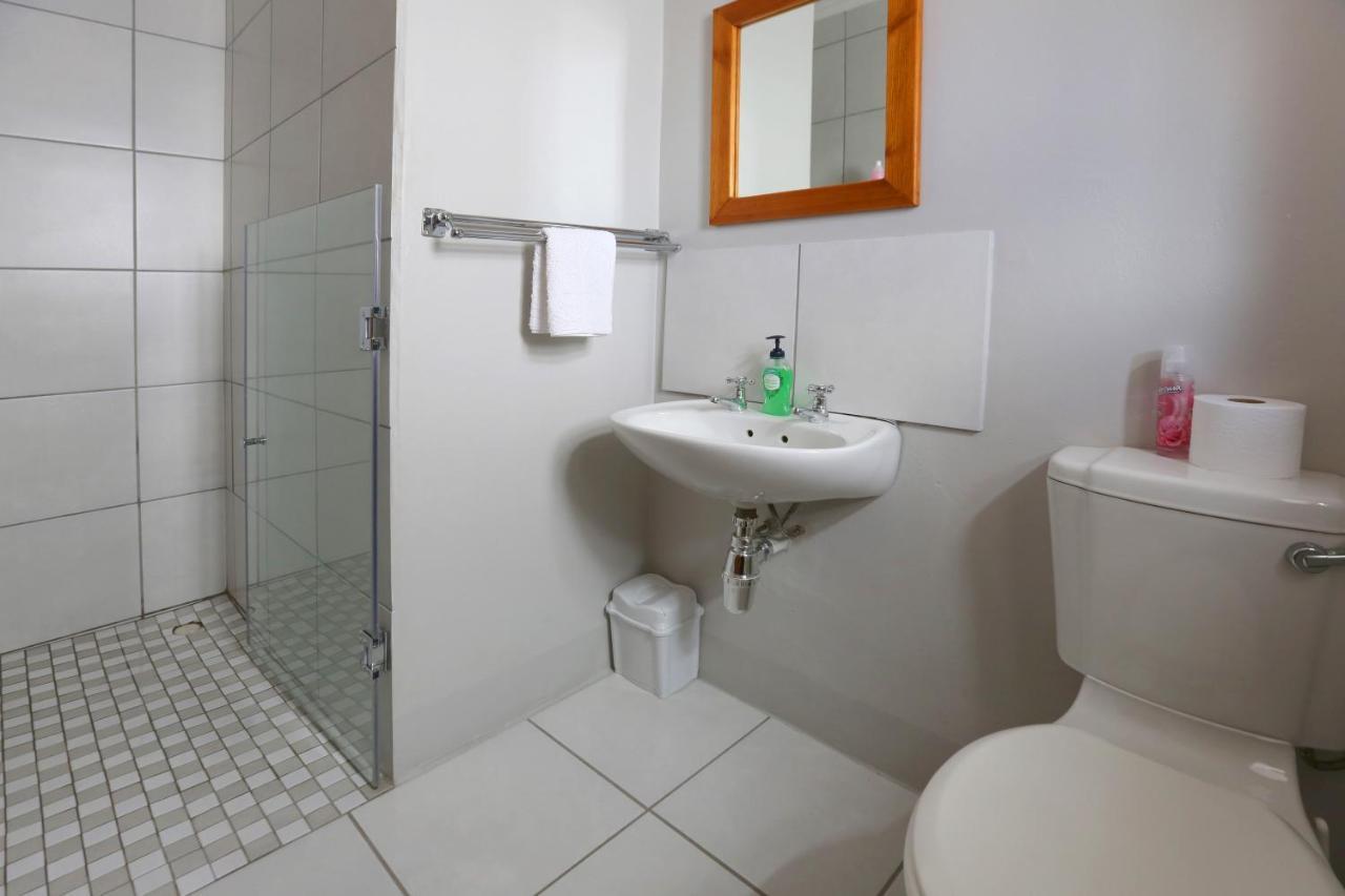 33 Berg Selfcatering Hotel สเวลเลนดาม ภายนอก รูปภาพ